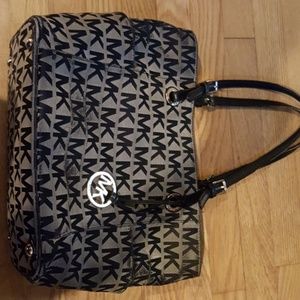 Michael Kors Hand Bag